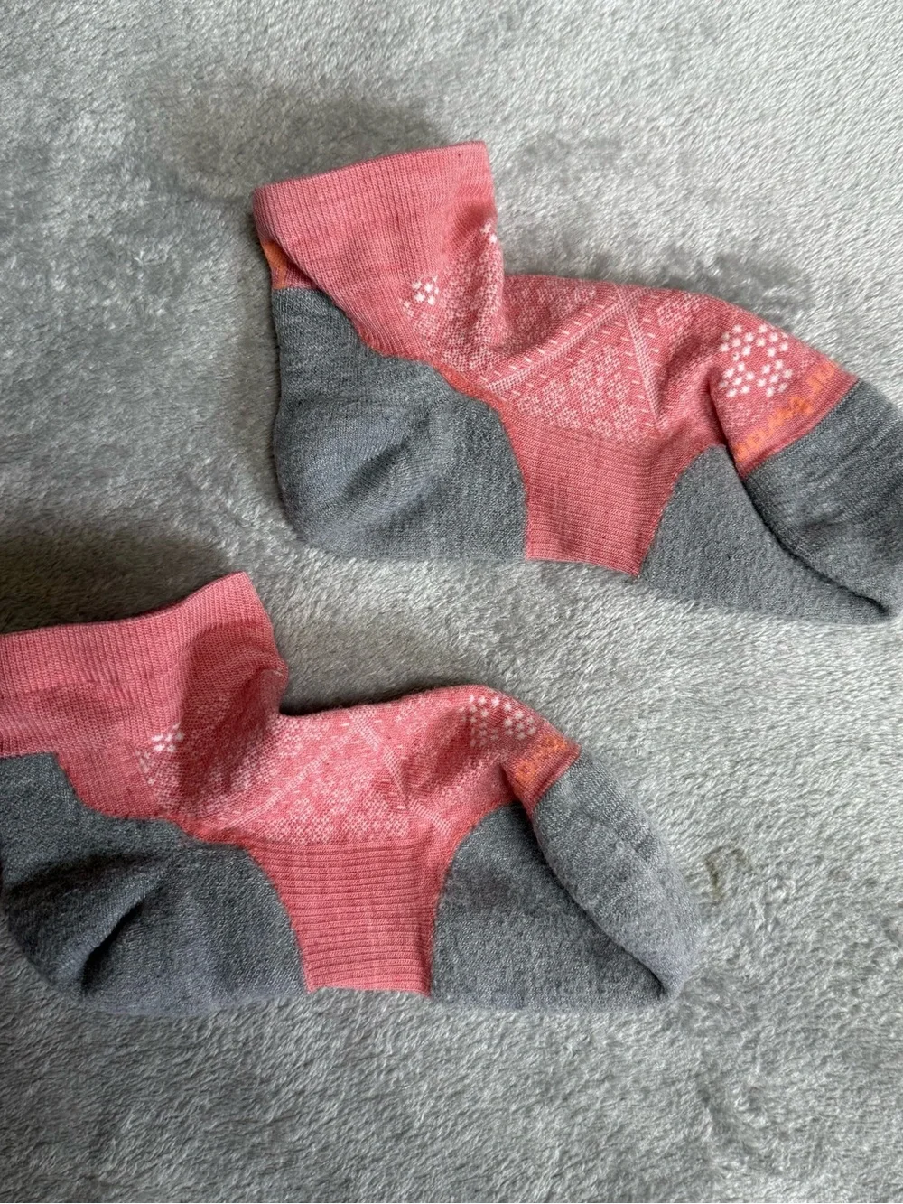 Smartwool Women’s Coral Gray Merino Wool Hiking Ankle Socks Outdoor